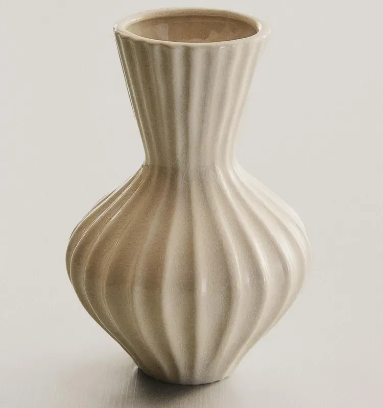 JARRÓN PEQUEÑO CERÁMICA ESMALTADA RAYAS - Jarrones, Uruguay | Zara Home