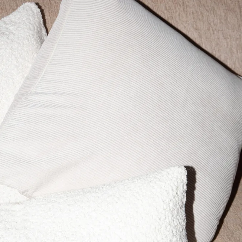 Funda de almohadón pana 30x50cm - beige en Beige - Textiles, Uruguay | Buho Store