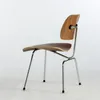 DCM Chair | Charles & Ray Eames | inox roble en Madera natural - Sillas, Uruguay | Mad for Modern, vista 2 de 3