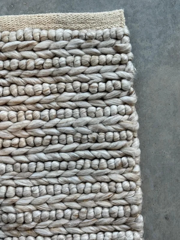 ALFOMBRA LANA MIX NUDOS/ESPIGA GRIS - Alfombras, Uruguay | Más Infinito Casa, vista 3