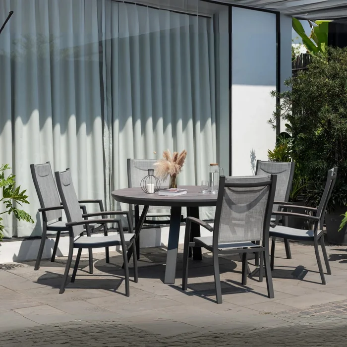 Mesa redonda de Patio Diámetro 141cm - Urbanite - Gris en Gris - Mesas de comedor, Uruguay | Ecowood, vista 2