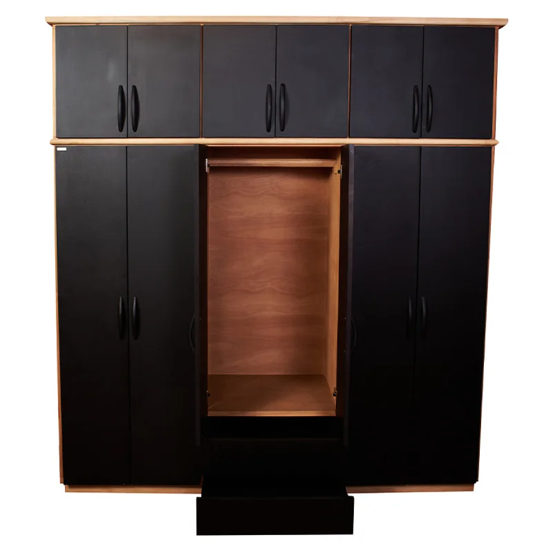 Placard 2,10 - 12 puertas — Serra Amoblamientos en Madera natural - Roperos y placares, Uruguay | Serra Amoblamientos, vista 4