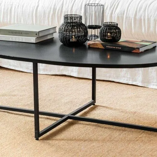 MESA OVAL - TOTAL BLACK en Negro - Mesas de living, Uruguay | La Iberica