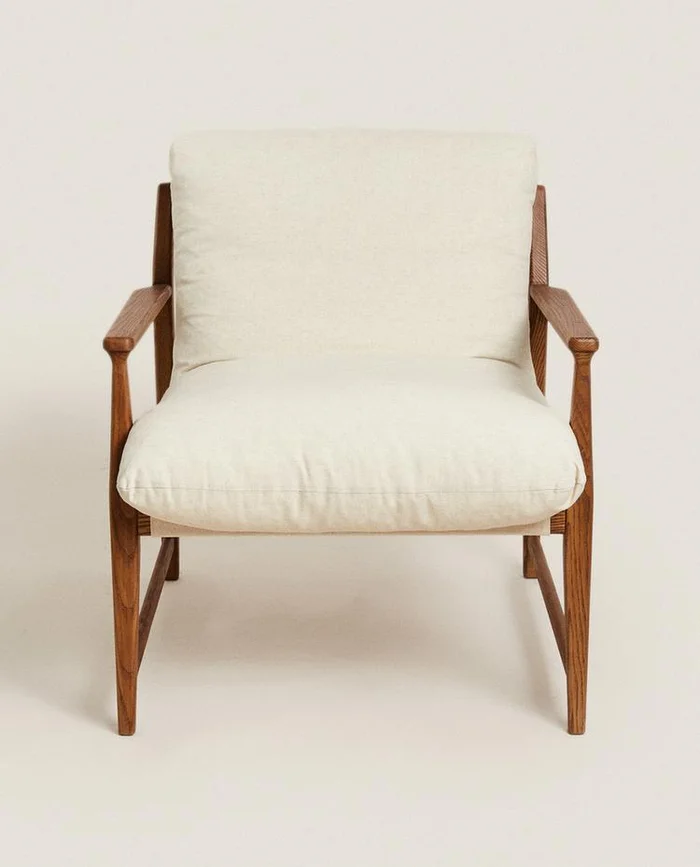 BUTACA MADERA Y COJÍN DESENFUNDABLE en Beige - Butacas, banquetas y puffs, Uruguay | Zara Home, vista 2
