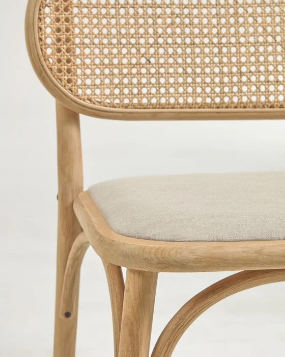 Silla Doriane de madera maciza - de roble acabado natural y asiento de tela en Madera natural - Sillas, Uruguay | Kavehome, vista 5