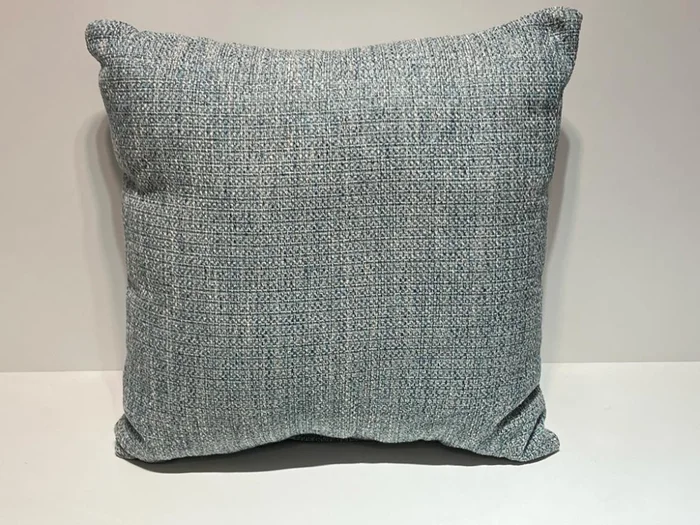 ALMOHADON 40X40 - TELA CELESTE CON BLANCO en Azul - Textiles, Uruguay | Champagne Home