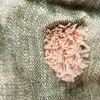 THROW 100% ALGODON CON POMPONES - VERDE Y ROSA en Multicolor - Textiles, Uruguay | La Iberica, vista 2 de 5