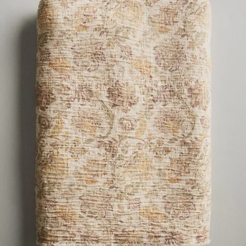MANTA ALGODÓN FLORES en Multicolor - Textiles, Uruguay | Zara Home