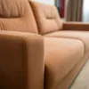 SOFA 3 CUERPOS - TAPIZADO TELA EASY CLEAN TOSTADO en Beige - Sillones y sofás, Uruguay | Champagne Home, vista 2 de 5