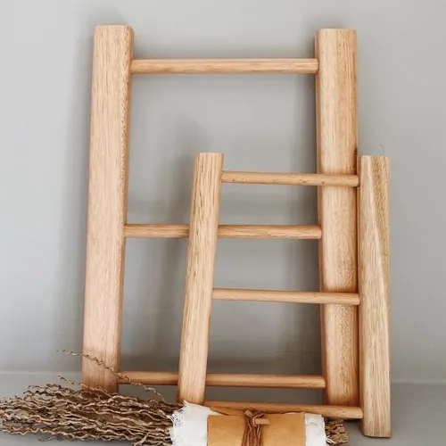 Escalera mediana en madera - Decoración, Uruguay | Dreams On Time