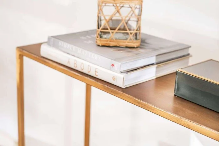MESA DE ARRIMO - CONSOLA - HIERRO ORO VIEJO en Dorado - Bibliotecas, Uruguay | La Iberica, vista 2