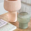 VASIJA NEO VIDRIO FACETADO VERDE - ALTURA 18 CMS en Verde - Jarrones, Uruguay | La Iberica, vista 2 de 11
