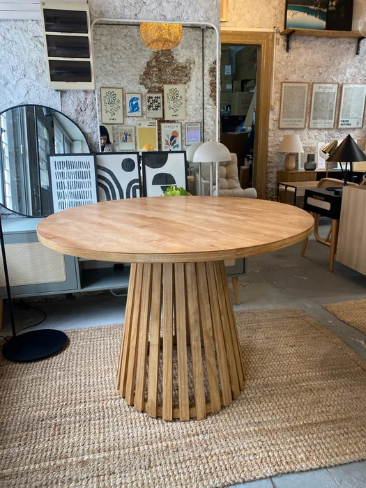 Mesa de Comedor Round 110 cm en Madera natural - Mesas de comedor, Uruguay | Berna home, vista 2