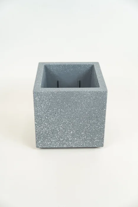 Maceta Grey Rectangular - Color Unico en Multicolor - Muebles para el exterior, Uruguay | Indian