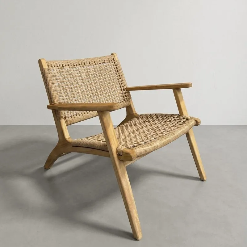 Buataca en teca y fibra loom en Madera natural - Butacas, banquetas y puffs, Uruguay | Entrecasa