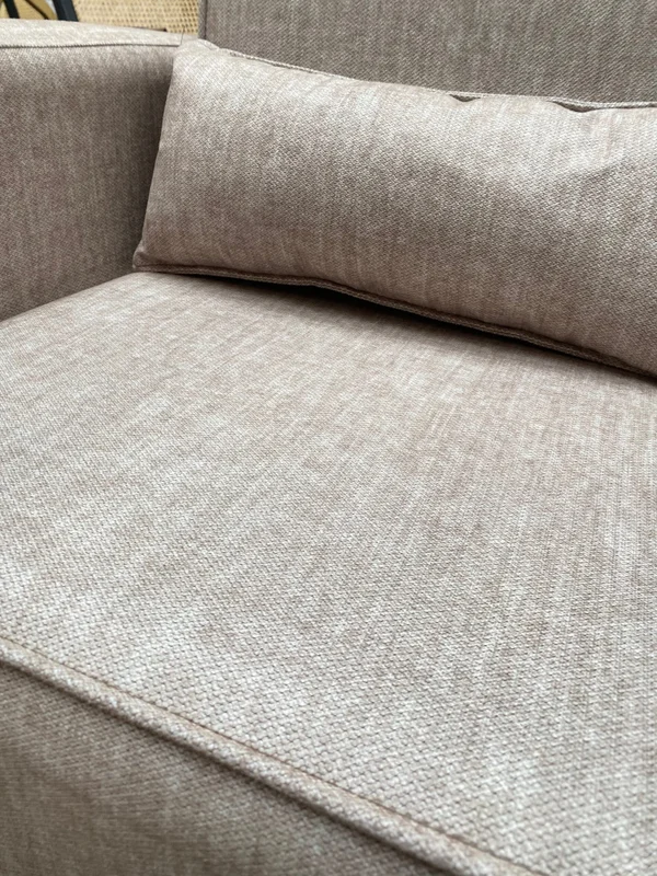 Poltrona Butaca Anny + Puff en Beige - Butacas, banquetas y puffs, Uruguay | Berna Home, vista 4