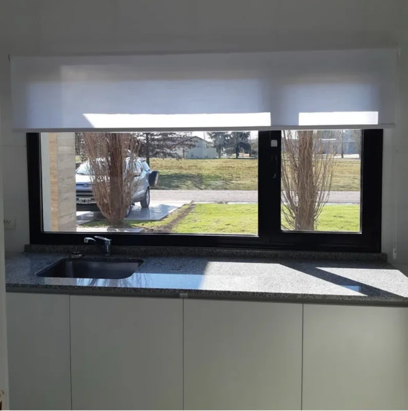 Cortinas Rollers Personalizada en Gris - Textiles, Uruguay | Decilo con Alma, vista 5