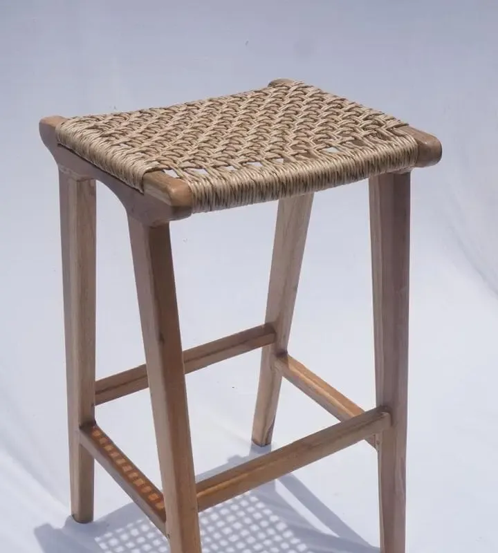 Banqueta loom en Madera natural - Butacas, banquetas y puffs, Uruguay | FMB