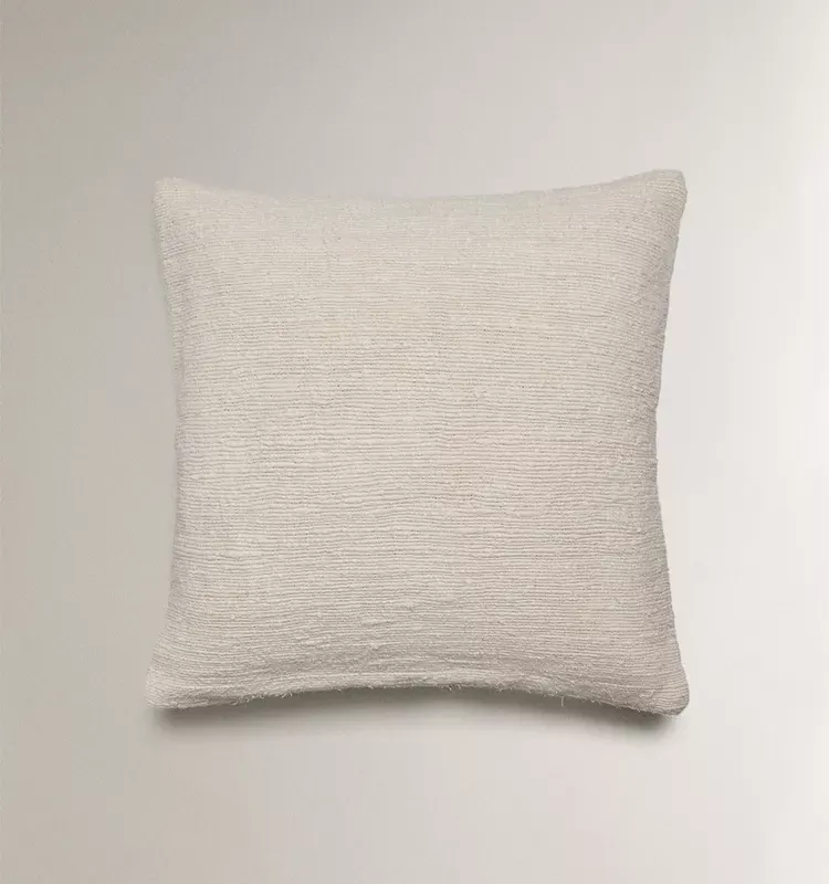 FUNDA COJÍN TRENZADO - Textiles, Uruguay | Zara Home