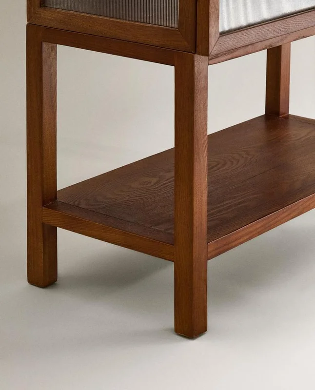 VITRINA MADERA FRESNO PUERTAS VIDRIO en Marrón - Aparadores y recibidores, Uruguay | Zara Home, vista 3
