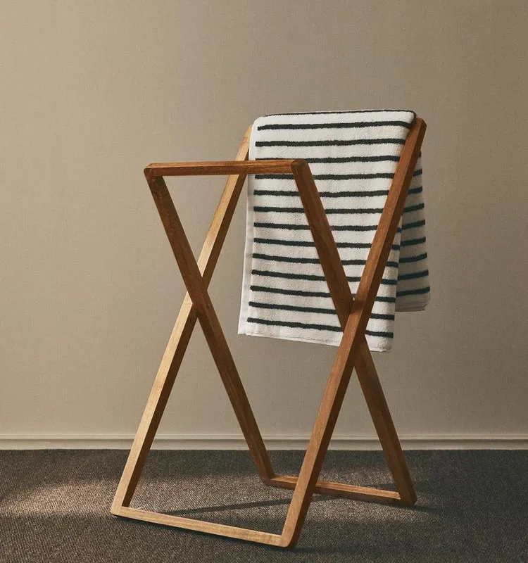 TOALLERO MADERA ACACIA - Cómodas, Uruguay | Zara Home