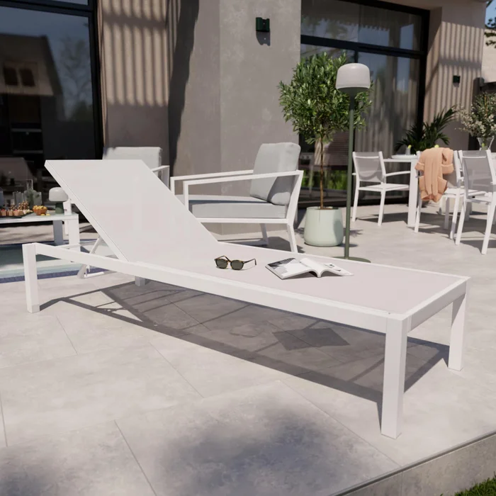 Reposera Lyra Beta blanca en Blanco - Muebles para el exterior, Uruguay | Naterial Uruguay