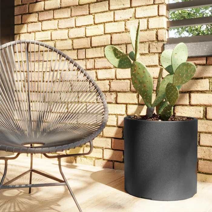 Macetero Cilindro 40 Negro Alto 40cm x 40cm diametro, 50 lts en Negro - Macetas, Uruguay | Champagne Home, vista 3