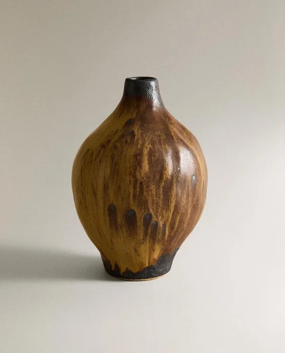 JARRÓN CERÁMICA IRREGULAR en Marrón - Jarrones, Uruguay | Zara Home, vista 4