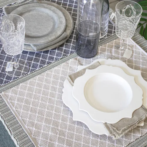 INDIVIDUAL ROMBOS BEIGE O GRIS - Textiles, Uruguay | Sentido Jose Ignacio