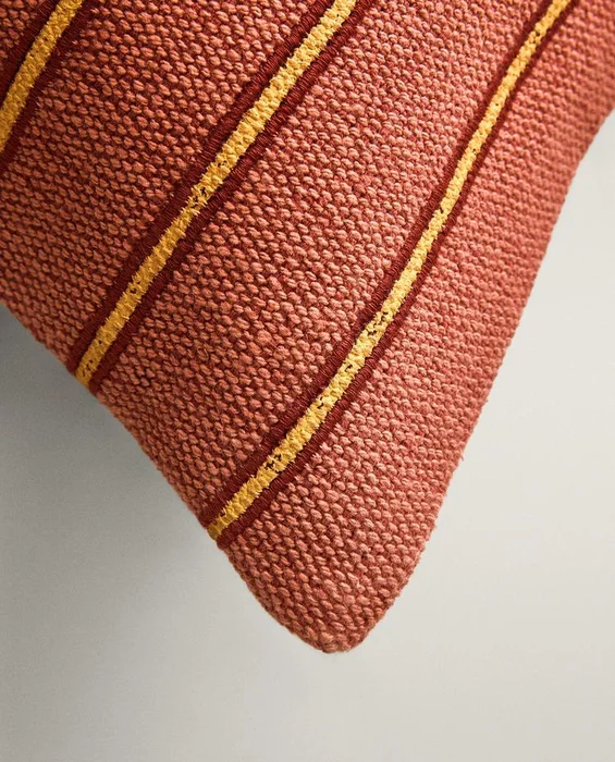 FUNDA COJÍN RAYAS en Terracota - Textiles, Uruguay | Zara Home, vista 3