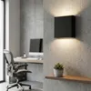 Aplique de Pared Cubo Dual en Negro - Iluminación, Uruguay | La Perla, vista 2 de 4