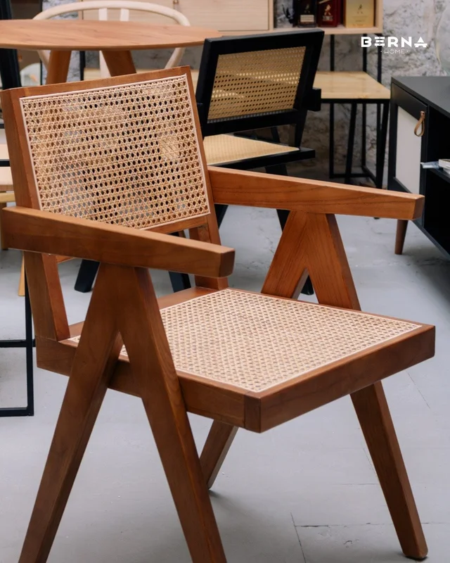 Silla Butaca Phuket Teca – Madera de Olmo en Madera natural - Butacas, banquetas y puffs, Uruguay | Berna Home, vista 4