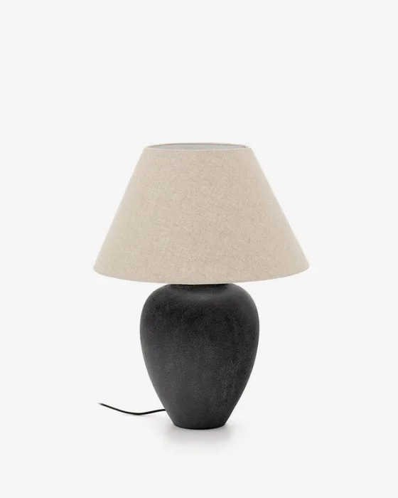 Lámpara de mesa Mercadal de cerámica con acabado negro en Negro - Lámparas de mesa, Uruguay | Kavehome
