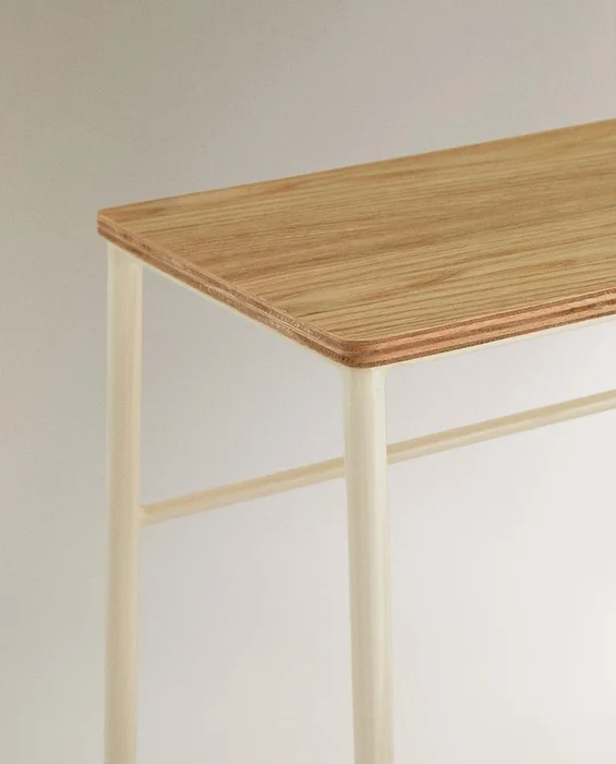 TABURETE ESCALERA TRES PELDAÑOS MADERA Y HIERRO en Madera natural - Aparadores y recibidores, Uruguay | Zara Home, vista 5