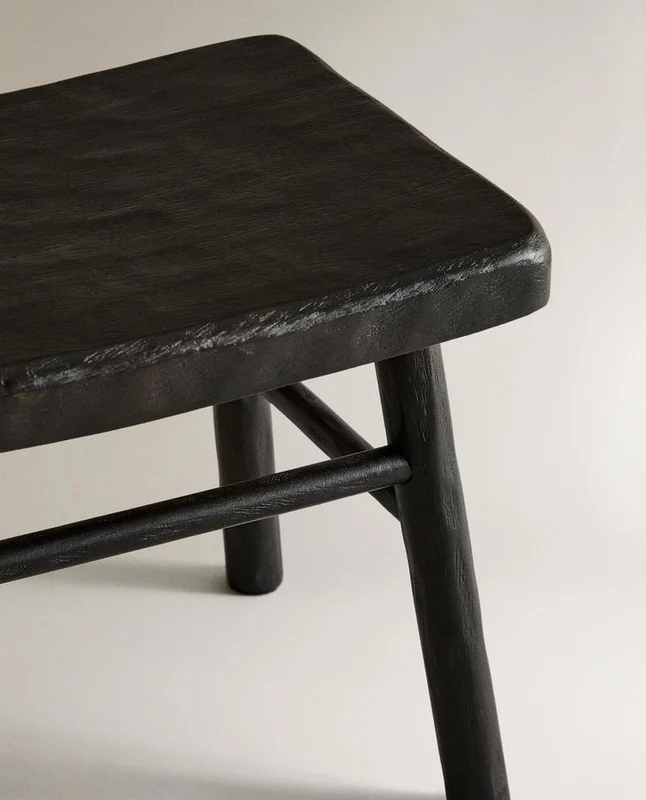 TABURETE MARTILLADO MINI MADERA en Negro - Sillas, Uruguay | Zara Home, vista 4
