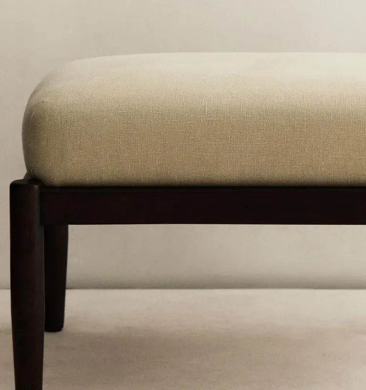 TABURETE REPOSAPIÉS MADERA LINO - Sillas, Uruguay | Zara Home