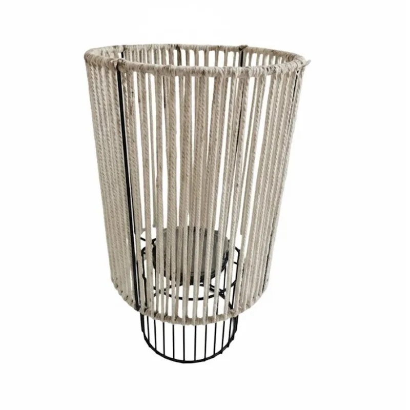 FANAL CILINDRICO METAL/CUERDA D15x27CM en Beige - Jarrones, Uruguay | Decohogar