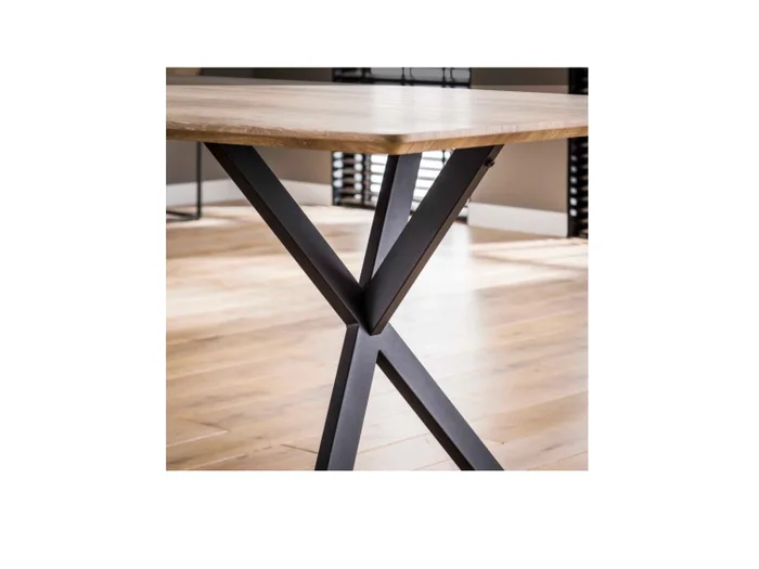 Mesa de Comedor Semi-Oval IKON en Mesa de Comedor Semi-Oval IKON - Mesas de comedor, Uruguay | Finkel, vista 3