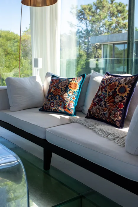 Almohadón ZAL azul en Multicolor - Textiles, Uruguay | Almohadones ZAL, vista 2