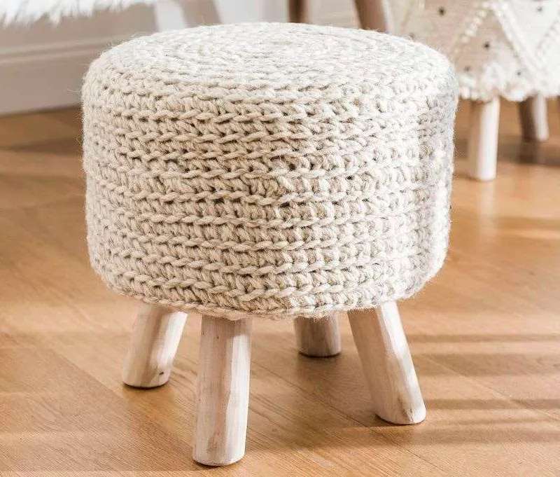 BANQUITO WOOL en Blanco - Butacas, banquetas y puffs, Uruguay | La Iberica