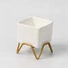 MACETA CERAMICA C/BASE 6x6x9CM BLANCO/DORADO en Blanco - Macetas, Uruguay | Koz, vista 3 de 4