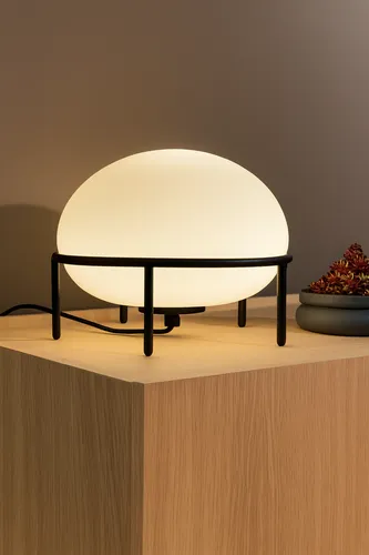 Lampara de mesa PUMP en Blanco - Lámparas de mesa, Uruguay | Simple Deco