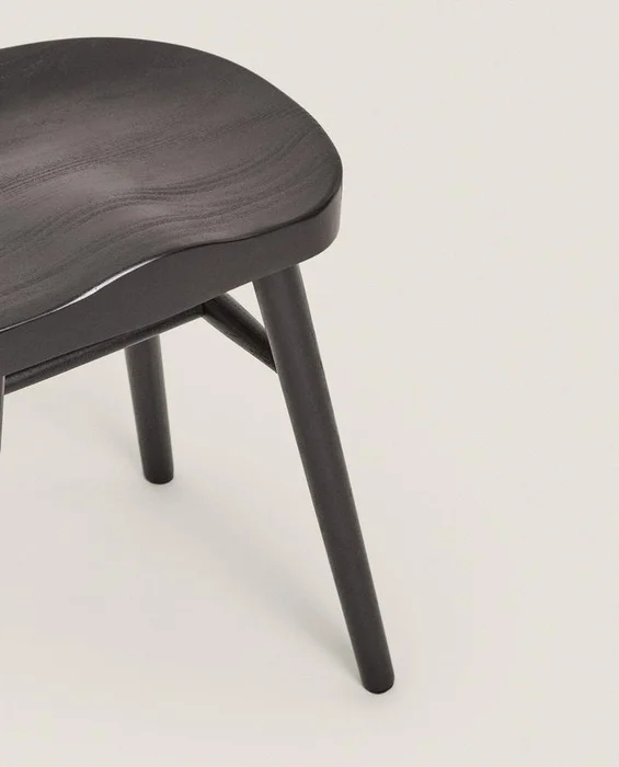 TABURETE MADERA PINO en Negro - Sillas, Uruguay | Zara Home, vista 4