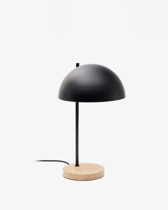 Lámpara de mesa Catlar de madera de fresno y metal - con acabado pintado negro en Negro - Lámparas de mesa, Uruguay | Kavehome