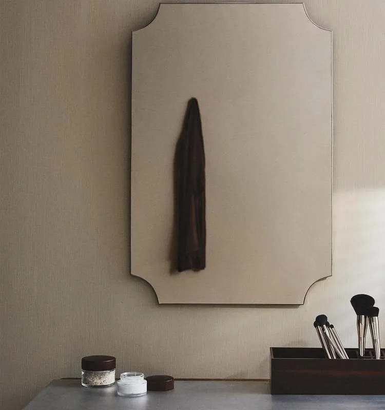 ESPEJO PERFIL PLATA en Plateado - Espejos, Uruguay | Zara Home