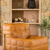 BUTACA COLUMBIA - CUERO ITALIANO CARAMELO en Marrón - Sillones y sofás, Uruguay | La Iberica, vista 28 de 40