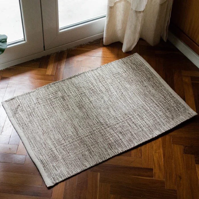 Alfombra algodón tejida 50x80cm - Crema en Beige - Alfombras, Uruguay | Buho Store