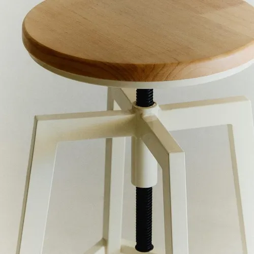 TABURETE ALTO GIRATORIO MADERA Y METAL - Sillas, Uruguay | Zara Home