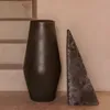 Jarrón Posia de terracota - 61 cm en Negro - Jarrones, Uruguay | Kavehome, vista 2 de 5