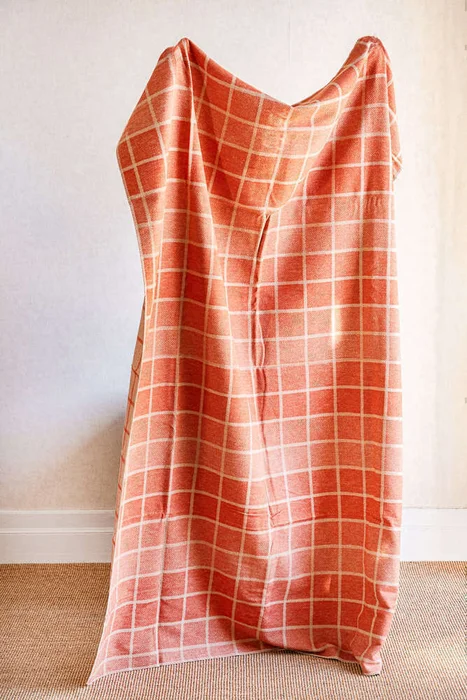 MANTA AUSTRIACA BLOCKS ORANGE - 2.00 X 1.40 MTS en Naranja - Textiles, Uruguay | La Iberica
